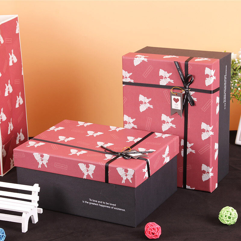Napa milih hadiah ndhuwur lan ngisor kanggo bungkus hadiah?